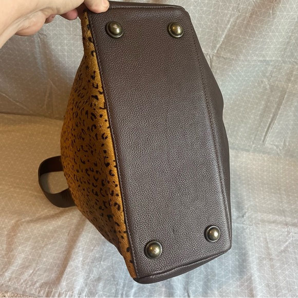 Rafter T Ranch Co. Hair on Hide Large Tote - Picture 6 of 12